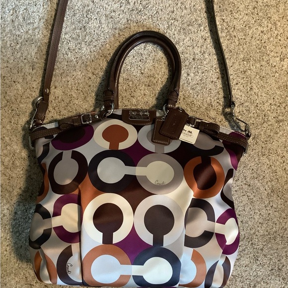 Coach Op Art Lindsey Lg bag & Scarf NWT #18599 Both Never Used! Perfect! - Picture 5 of 15
